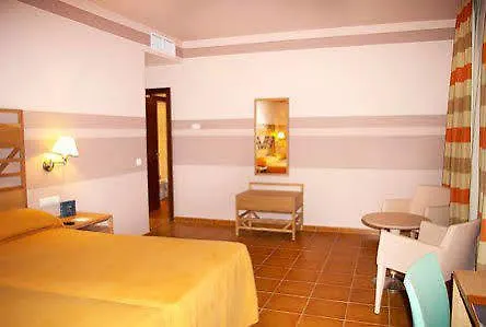 Hotel Calamijas 4*