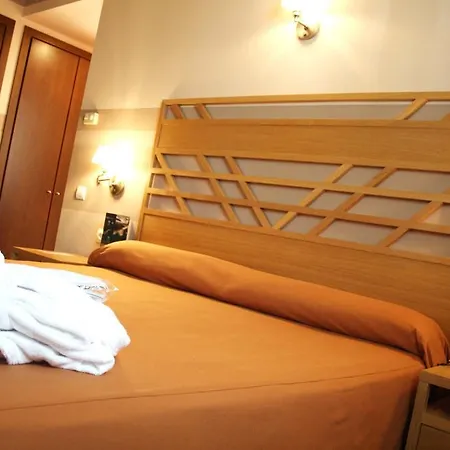 Hotel Calamijas 4*