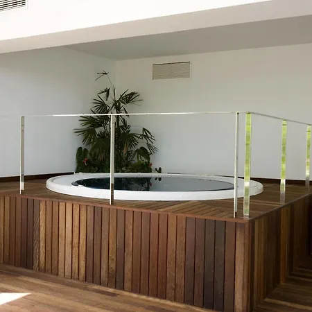 Calamijas Hotel 4*